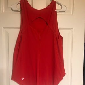 Women’s Lululemon tank size 6